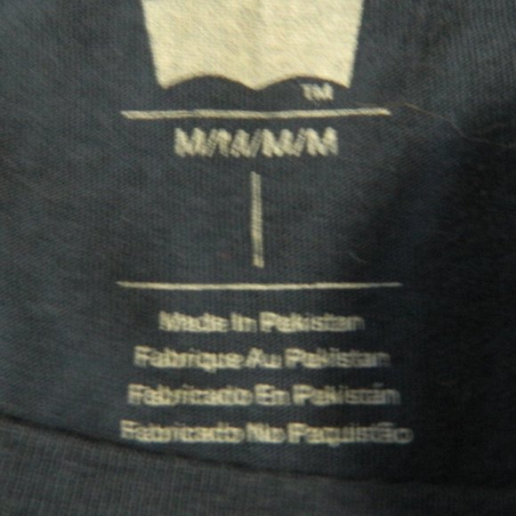T shirt - Picture 2 of 2